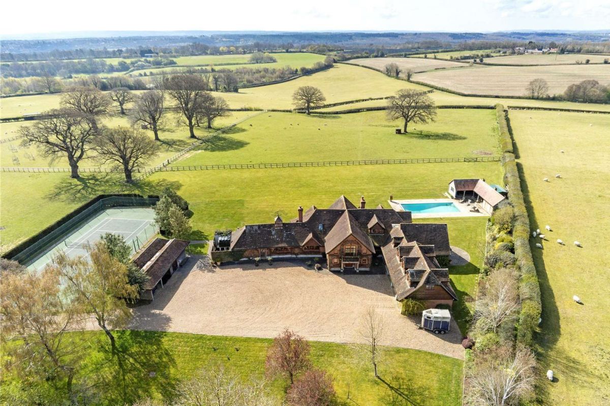 Dippenhall Savills Luxury Countryside Property in Hampshire