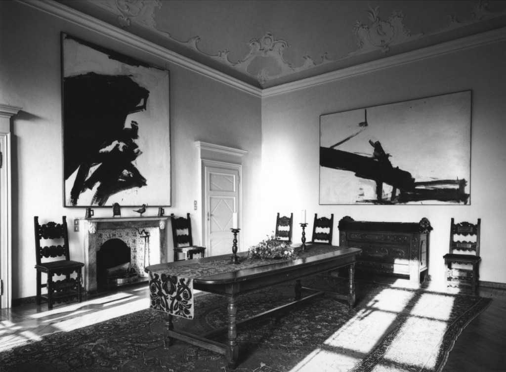 Ugo Mulas, A room at Villa Panza with paintings by Franz Kline, 1966 Â© Ugo Mulas Heirs